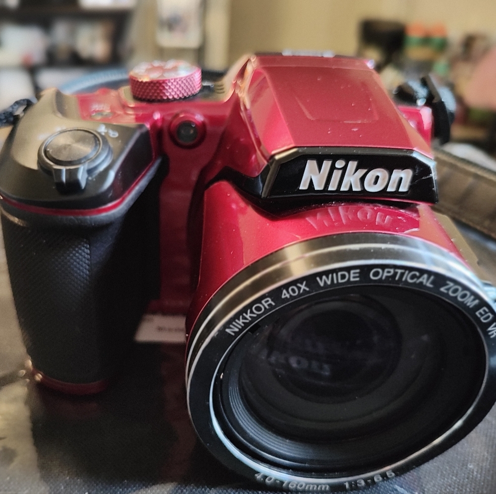 Nikon Vibrant Red Digital Camera with 40x Wide Optical Zoom - Picture 5 of 9